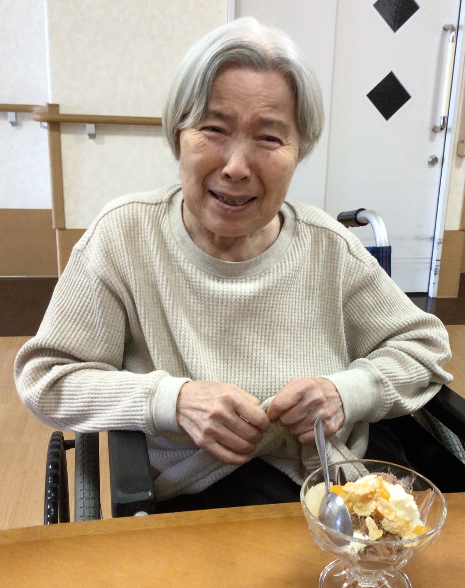 アイスクリームパフェ作り
